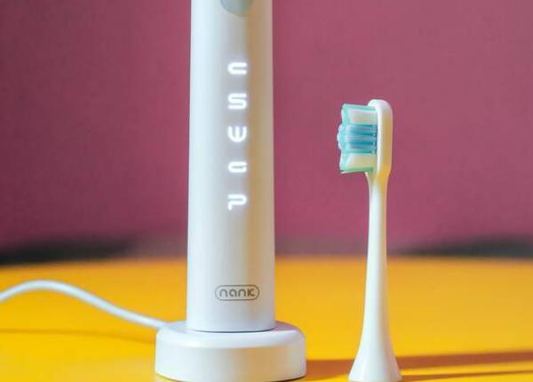 手提式電動牙刷怎么充電？電動牙刷充電方法大揭秘！